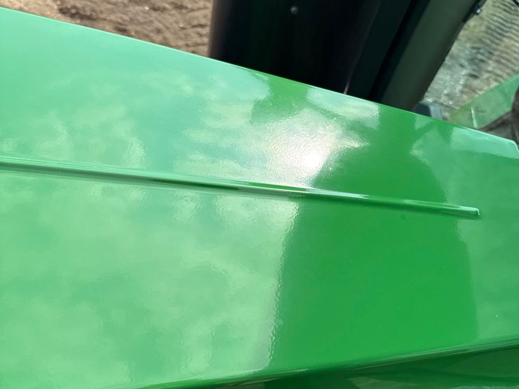 2013-john-deere-8235r-image-45