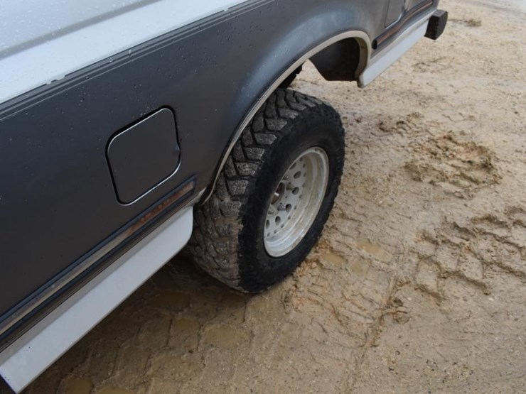 1995-ford-f150-image-8