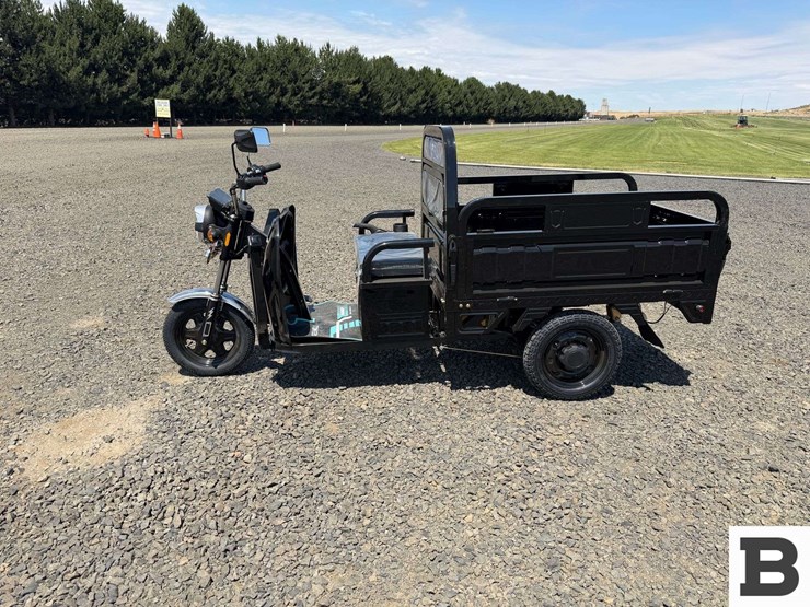 2026-sdlanch-et13-electric-tricycle-image-3