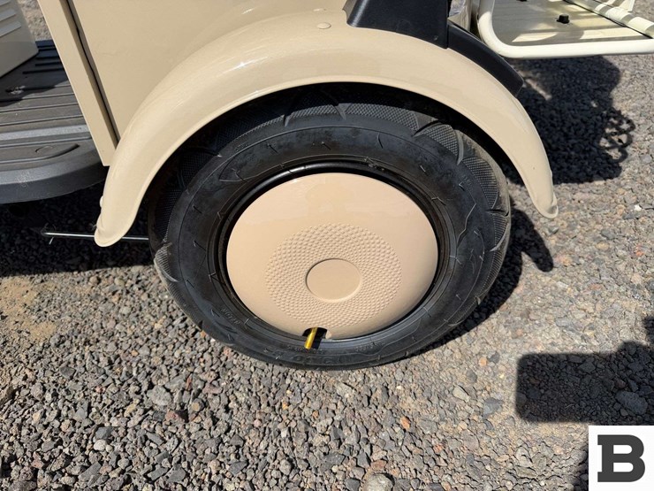 2026-sdlanch-irgc40-mini-golf-cart-image-5