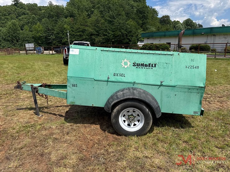 compair-1850-towable-air-compressor-image-5