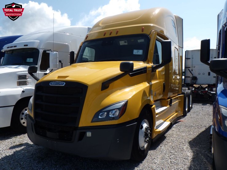 2022-freightliner-cascadia-126-image-1