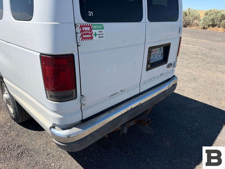 2003-ford-econoline-350-image-15