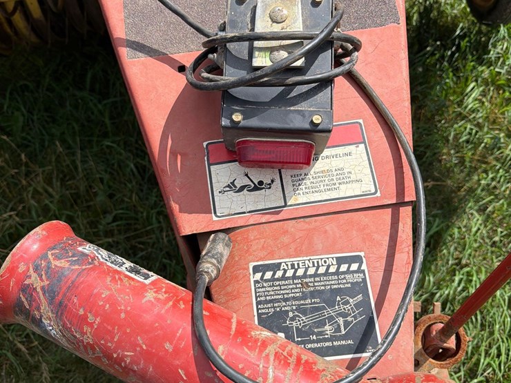 new-holland-660-image-37