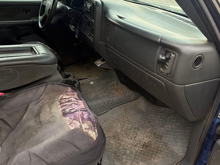 2003-chevrolet-k1500-image-31