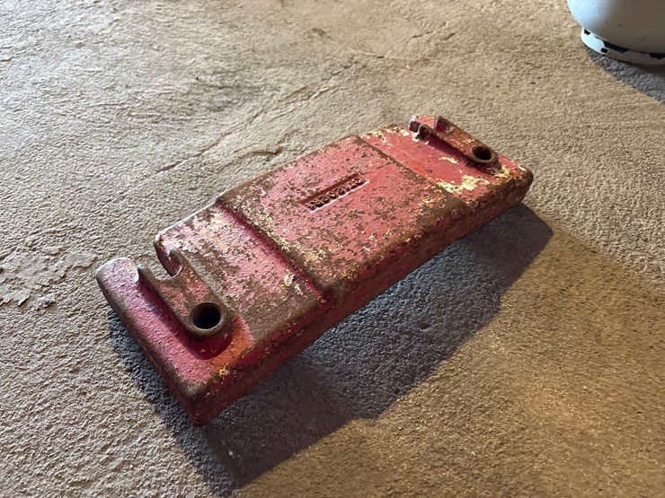 ih-front-tractor-weight-image-4