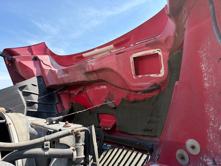 #1533-•-2014-international-navistar-4400sba-6x4-image-36