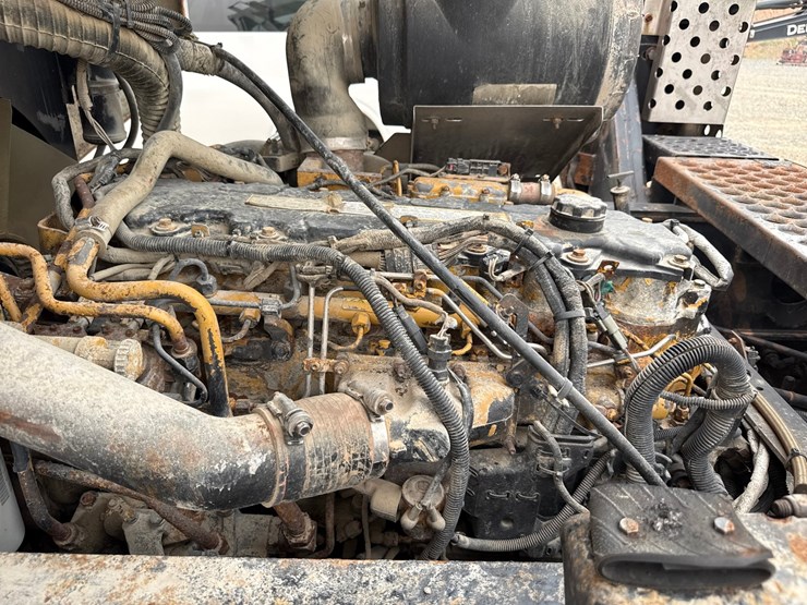 2009-caterpillar-c7-image-12