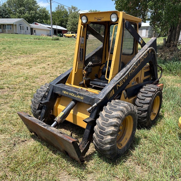 NEW HOLLAND L553