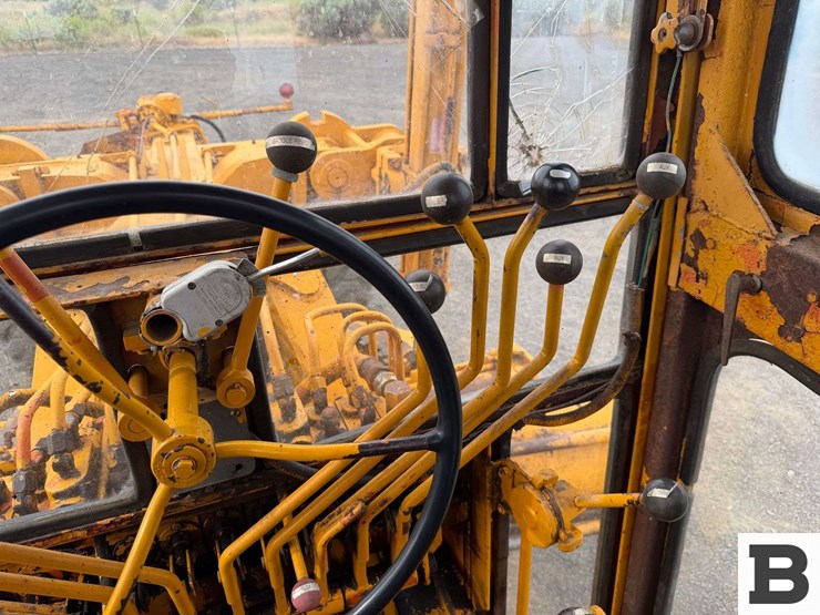 champion-d-600b-motor-grader-image-75