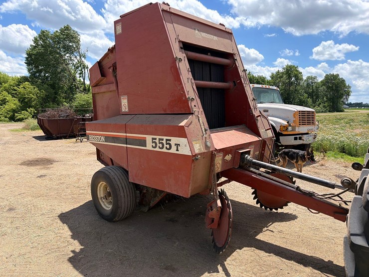 hesston-555t-image-4