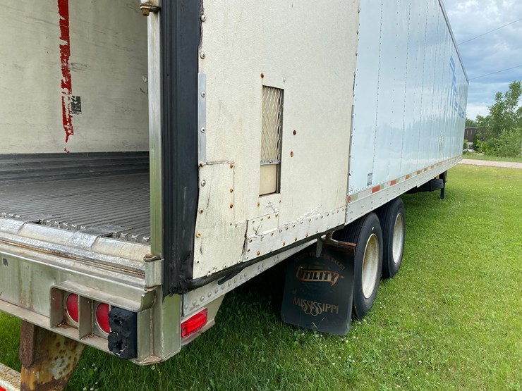 2005-utility-3000r-reefer-image-12