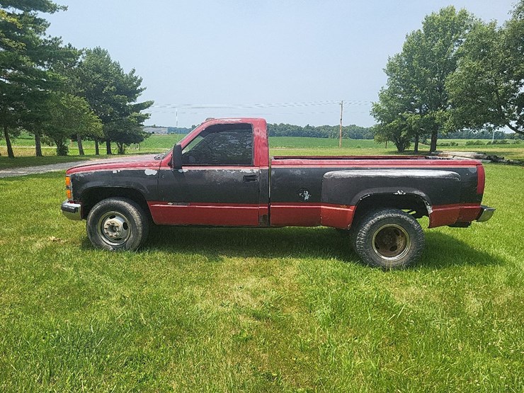 1989-chevy-3500-2-wheel-drive-single-cab-dually-truck-image-2