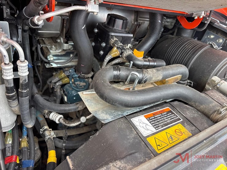 2018-kubota-svl95-2s-image-14