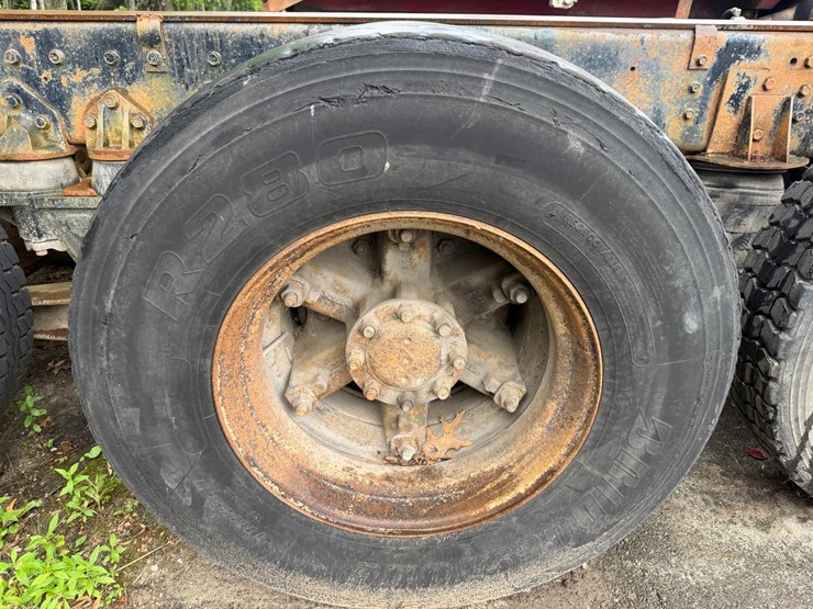 ford-f700-image-21