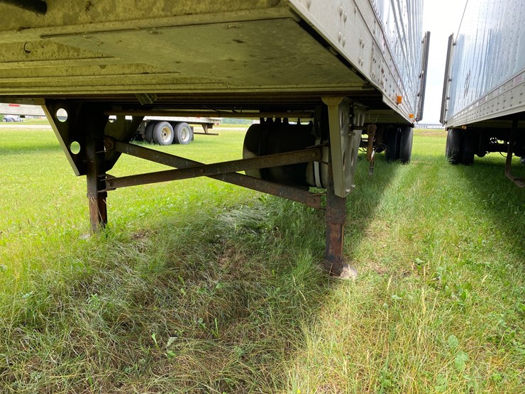 2005-utility-3000r-reefer-image-31