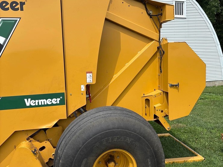 vermeer-605n-cornstalk-special-image-20