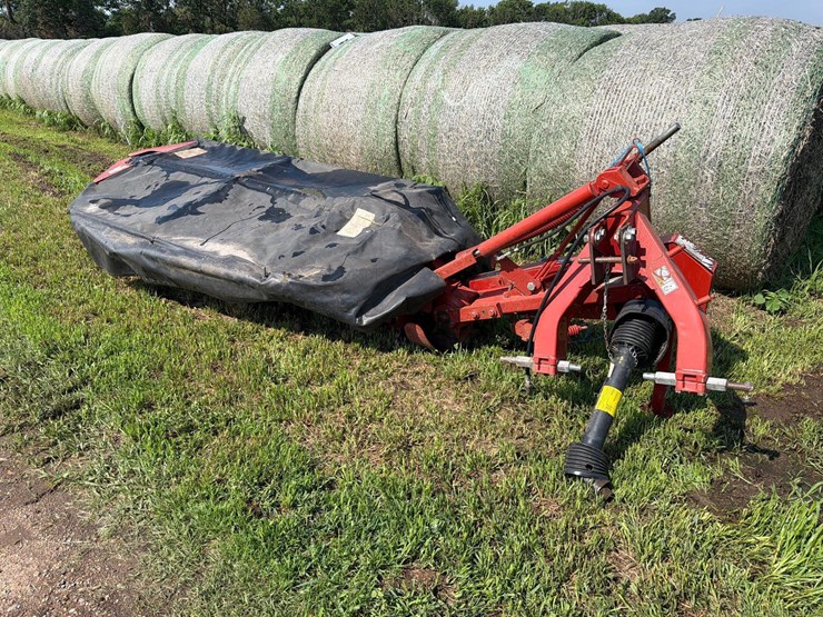 2011-case-ih-md82-image-1
