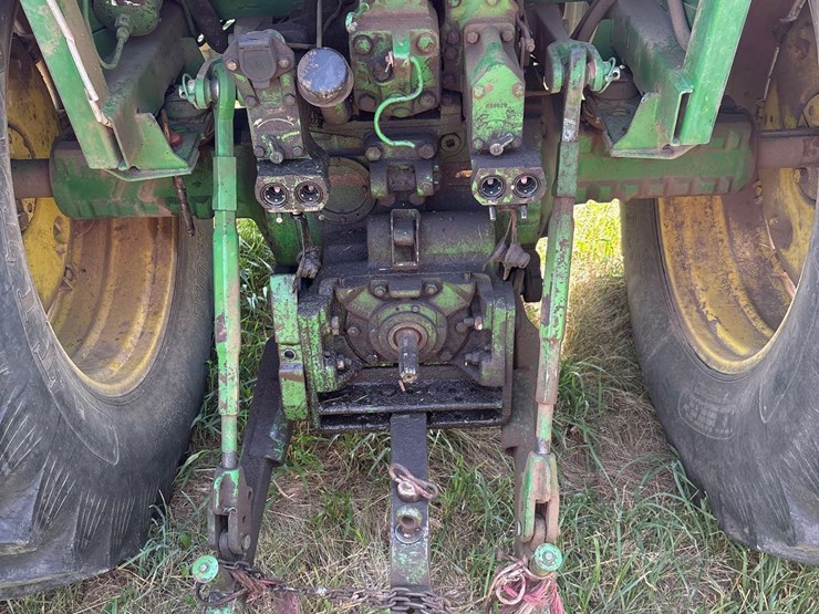 john-deere-4030-image-25