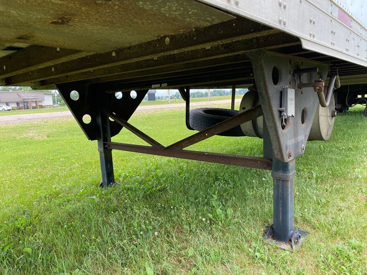 2005-utility-3000r-reefer-image-34