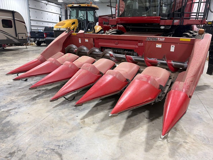 case-ih-3206-image-2