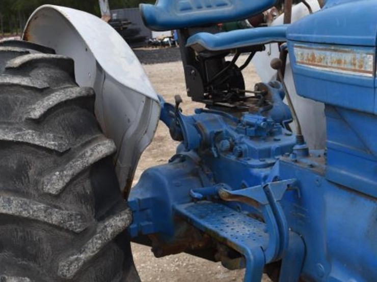 ford-5000-image-9