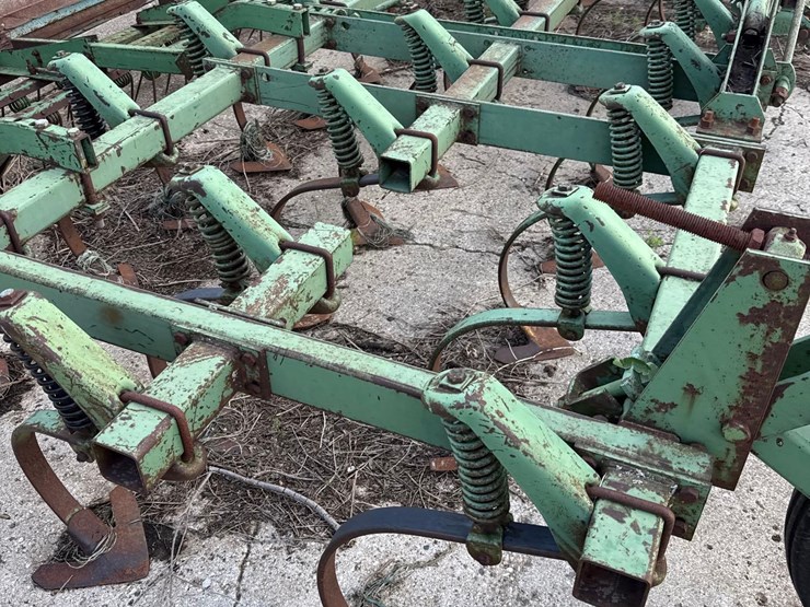 john-deere-1100-image-9