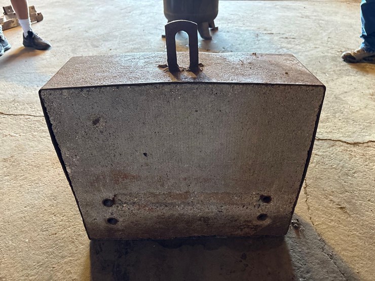 cement-front-tractor-weight-image-4