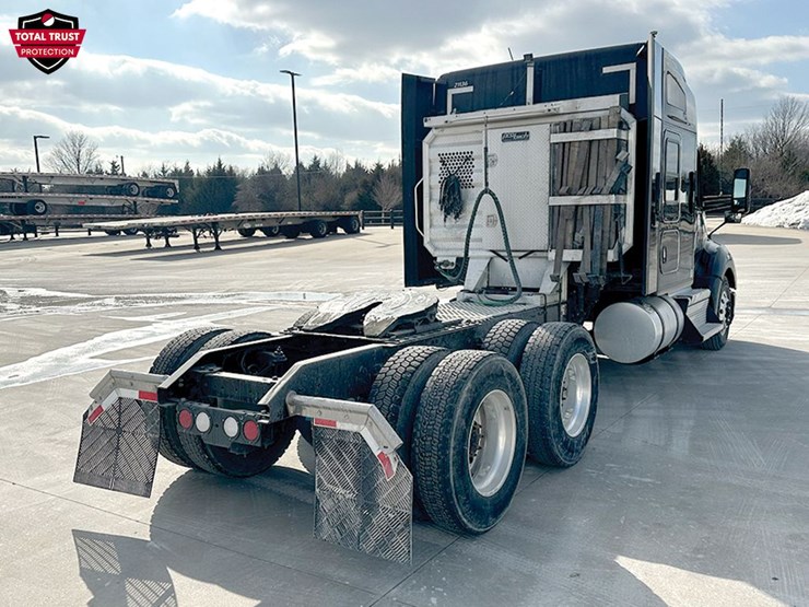2022-kenworth-t680-image-3