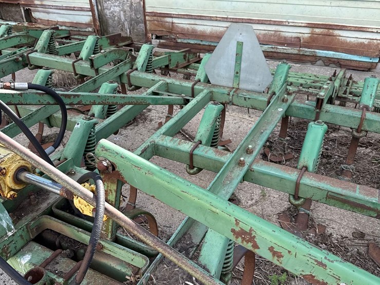 john-deere-1100-image-15
