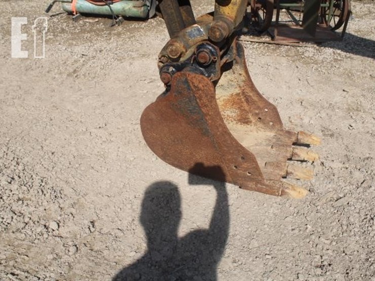 2005-caterpillar-303cr-image-3