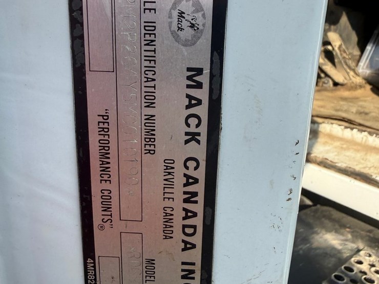 #2073-•-1991-mack-rd360s-day-cab-truck-tractor-image-51