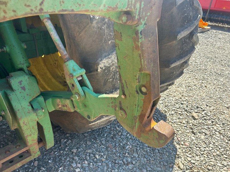john-deere-8450-image-39