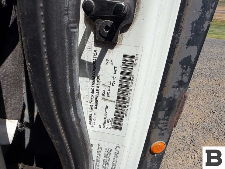 2006-international-durastar-4300-image-38