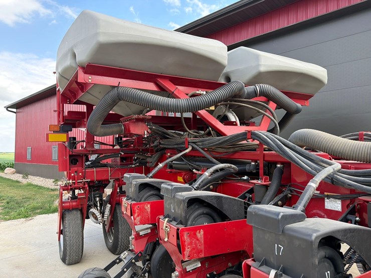 2012-case-ih-1250-image-47