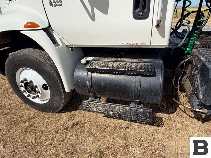 2006-international-durastar-4400-image-14