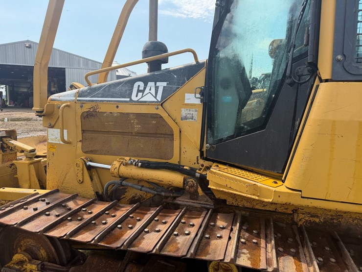 2005-caterpillar-d5g-image-33
