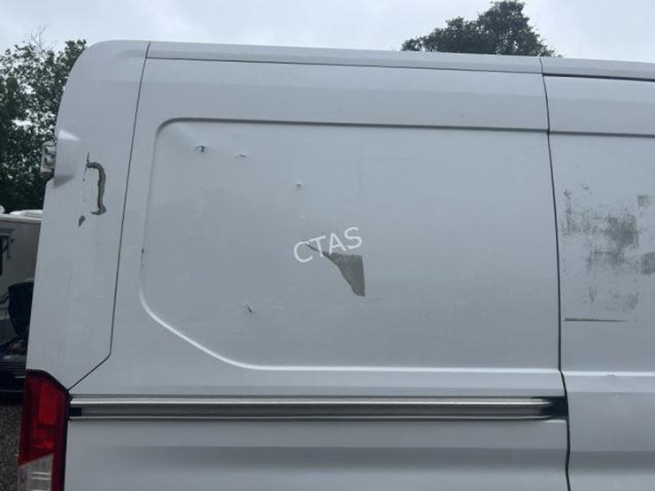 2017-ford-transit-image-14