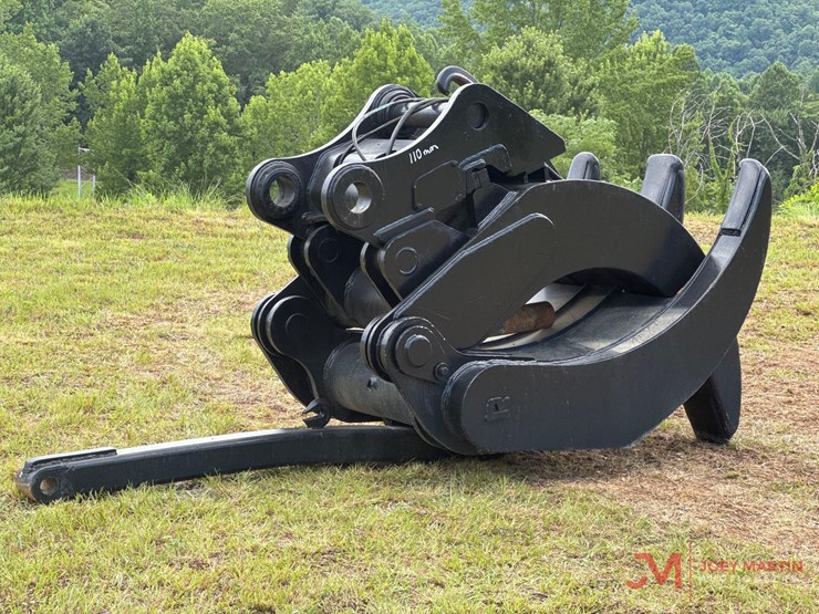 rockland-grapple-excavator-attachment-image-1