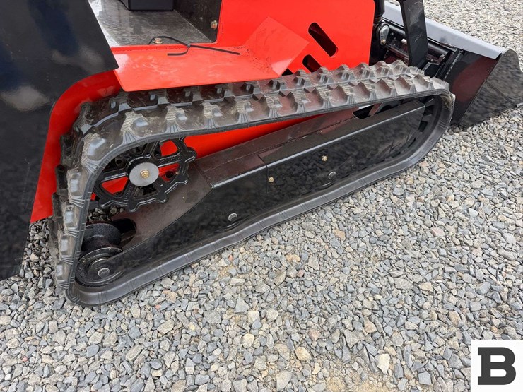2026-sdlanch-ssl580-mini-skid-steer-image-15