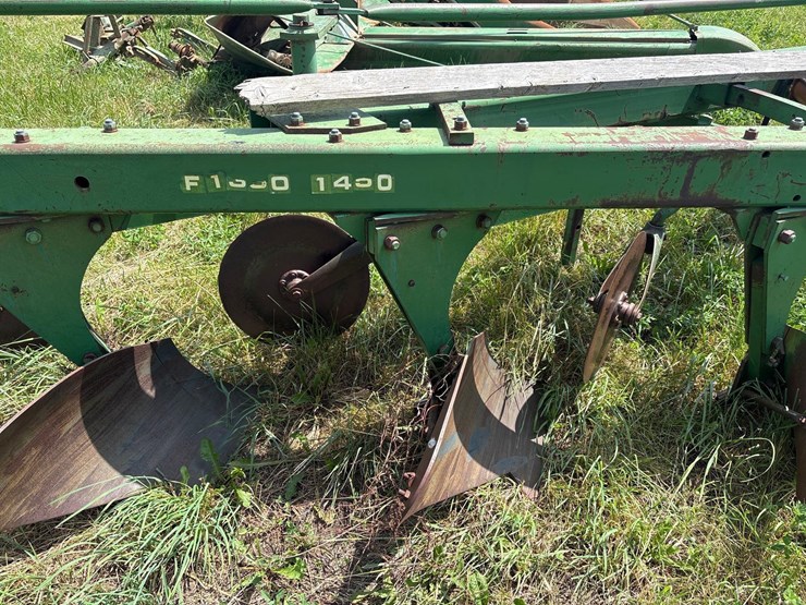 john-deere-1350-image-12