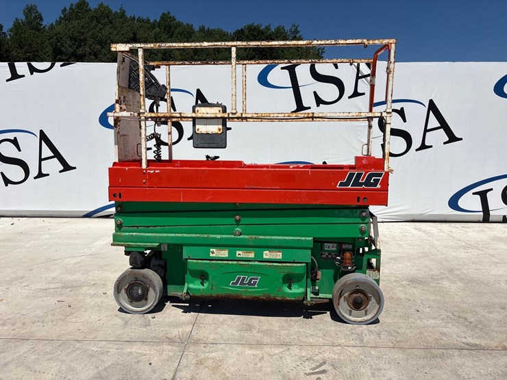 2016-jlg-2032es-image-2