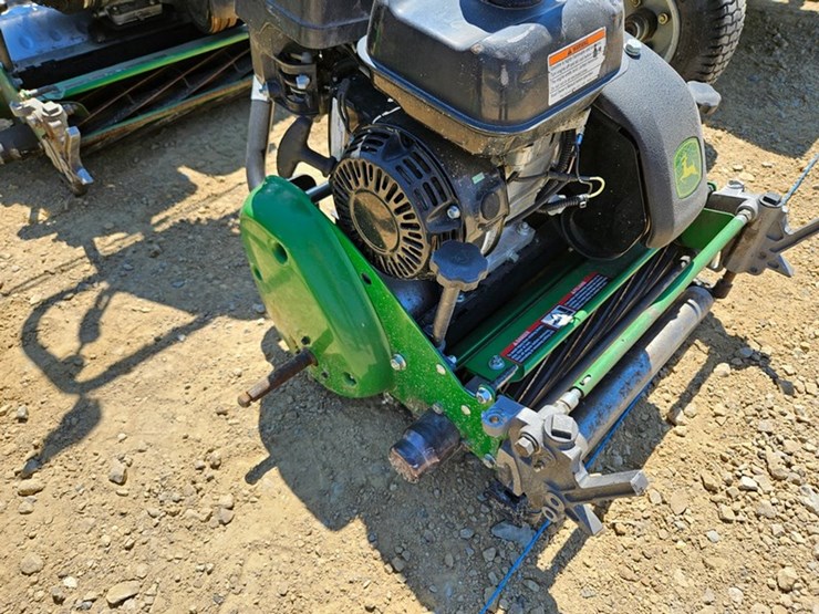 john-deere-180-image-11