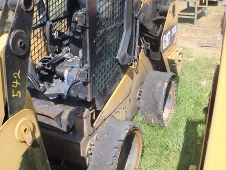 caterpillar-262d-image-1