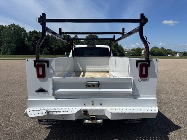 2022-dodge-3500-image-4