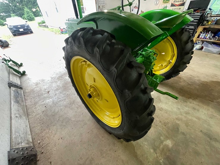 1947-john-deere-model-b-image-17