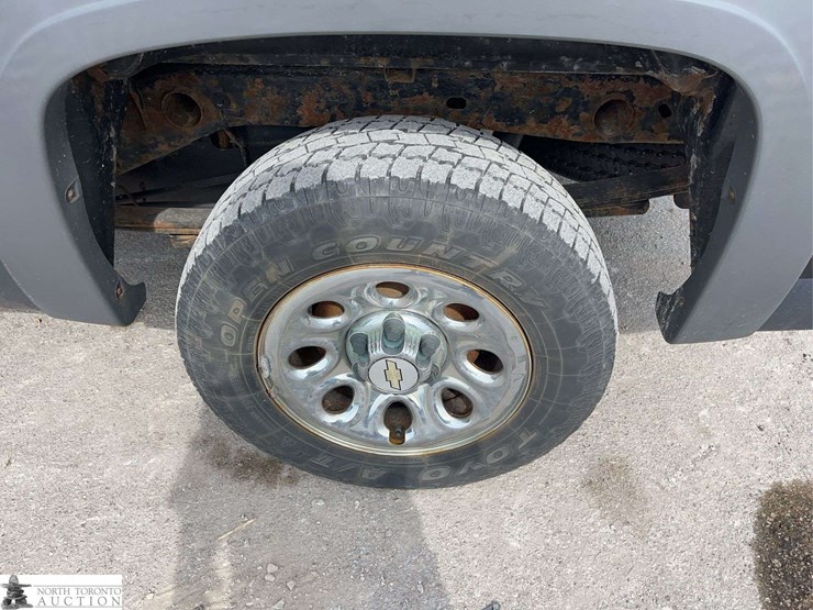 2009-chevrolet-silverado-1500-image-23
