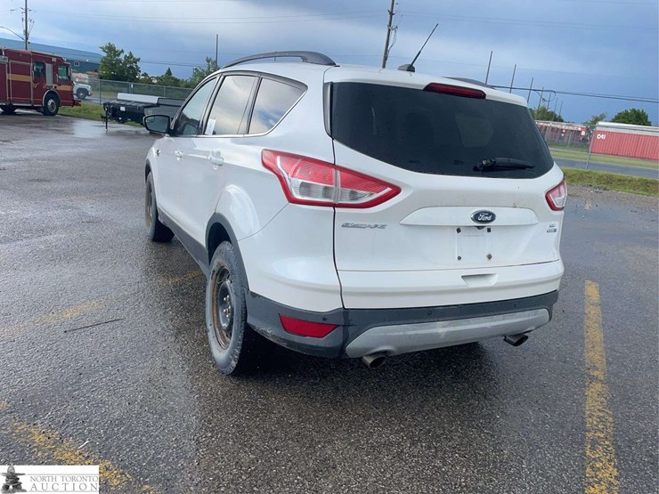 2014-ford-escape-image-7