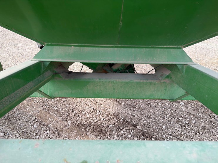 ficklin-cr9600-grain-cart-image-20