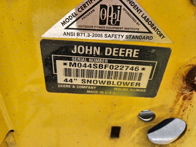 john-deere-x300-image-36
